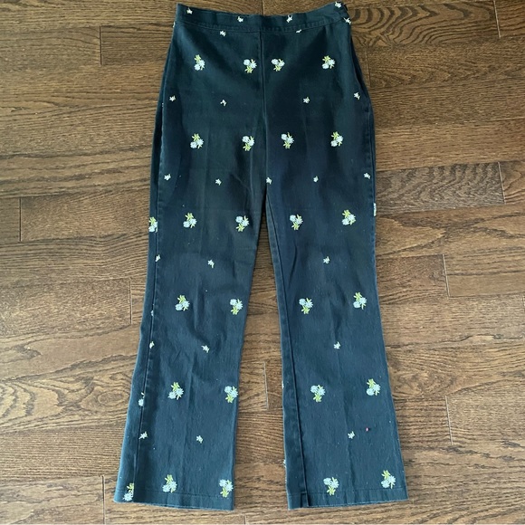 Urban Outfitters Floral Embroidered Navy Straight Leg Pants - SIZE M - Picture 1 of 3